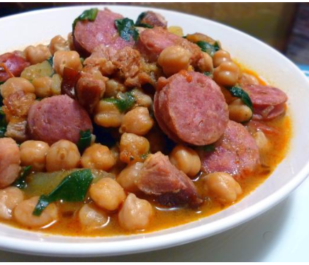 Chickpea stew with spinach and chorizo ​​recipe